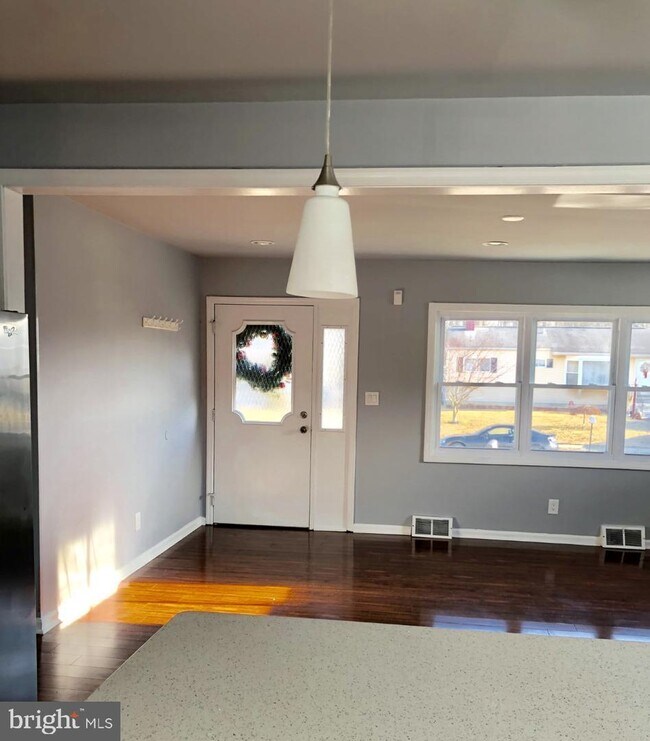 Photo - 7896 Cheverly Ln