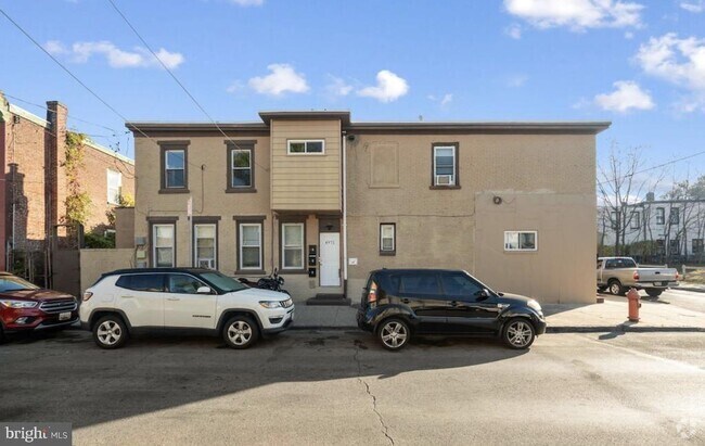 Building Photo - 4971 Kershaw St Rental