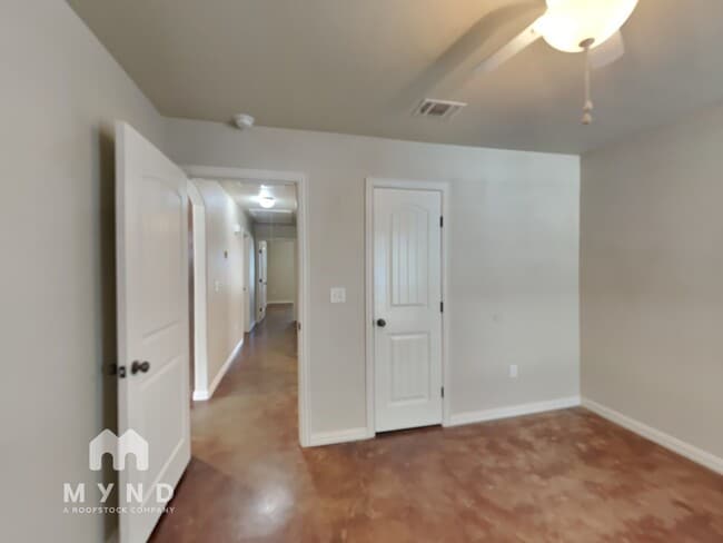 Photo - 125 Jolin Ln