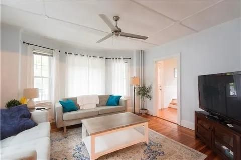 20 Carroll Ave