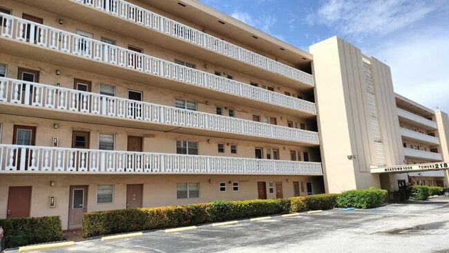 Photo - 218 NE 12th Ave Unit 506