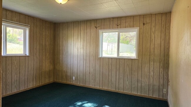 Photo - Country Living Close to Town