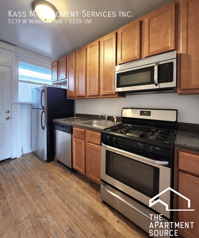 Photo - 5139 W Windsor Ave Unit 2W