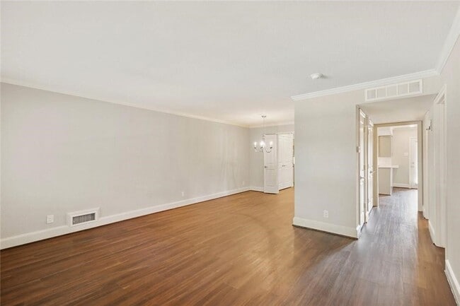 Photo - 9015 Villa Park Cir