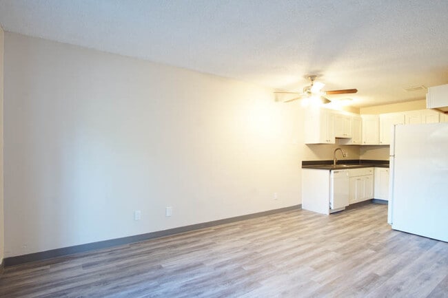 Photo - Cozy 1-Bedroom Near OHSU Ready Mid-April! Unit 110