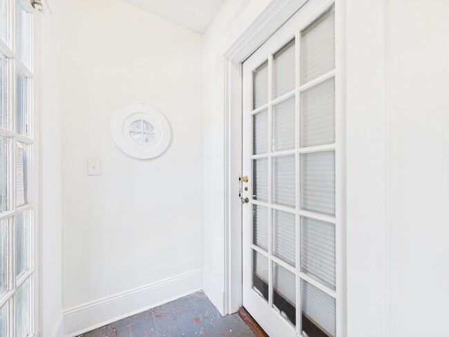 Photo - 4222 Chamberlayne Ave