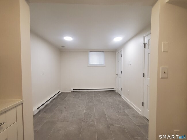 Photo - 47 Lindale St Unit B