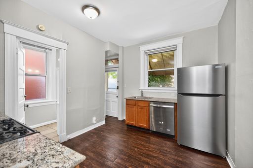 Photo - 2359 Stratford Ave