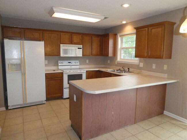 Photo - 3 Bedroom 2 Bath Home in Seven Oaks Neighborhood