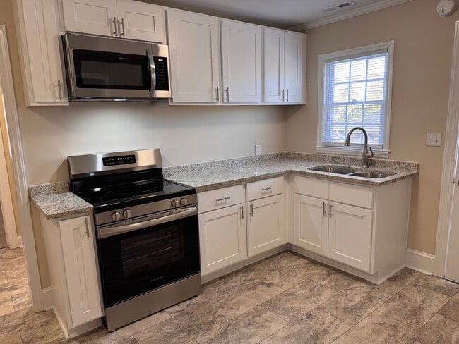 Photo - 522-524 S. COX ST Unit 522 S. COX ST