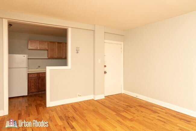 Photo - 1337 N Dearborn St Unit A06C