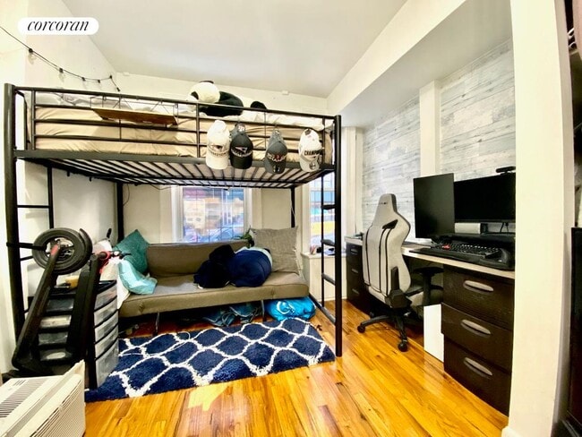 Photo - 239 W 100th St