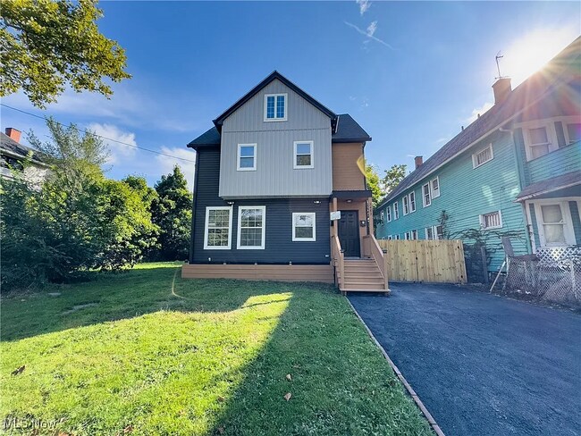 Photo - 2483 E 89th St