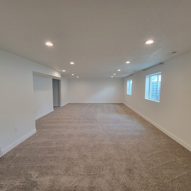 Photo - 2496 W Glover Ln