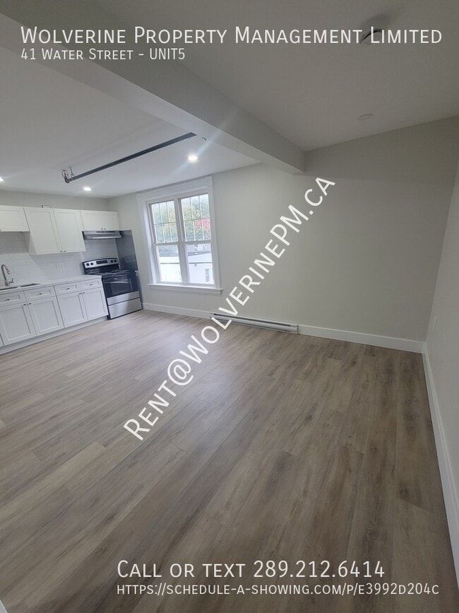 Building Photo - The Palace Lofts, where Heritage meets Hig... Unit Apt5