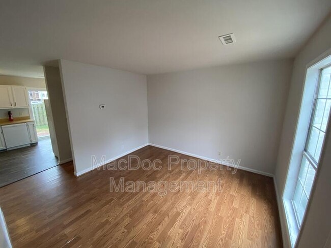 Photo - 109 Powhatan Ct