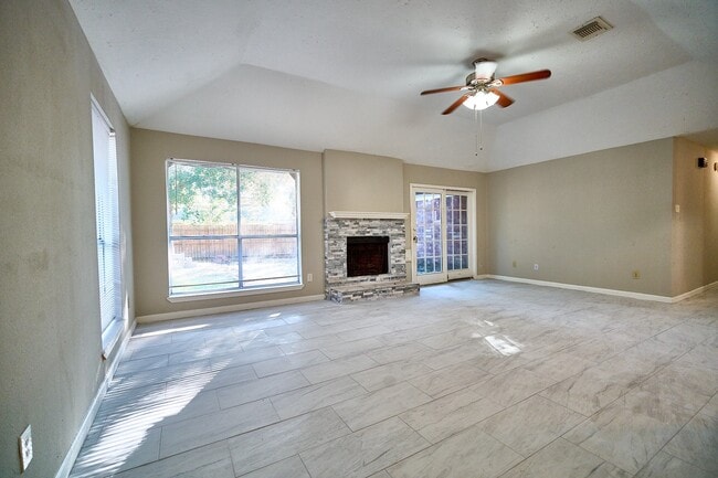 Photo - 2314 Pebbledowne Cir