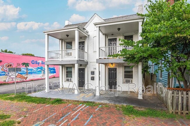 Photo - 2408 W Cary St Unit C