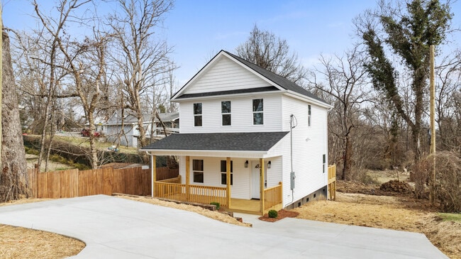 Photo - 4621 Julian St