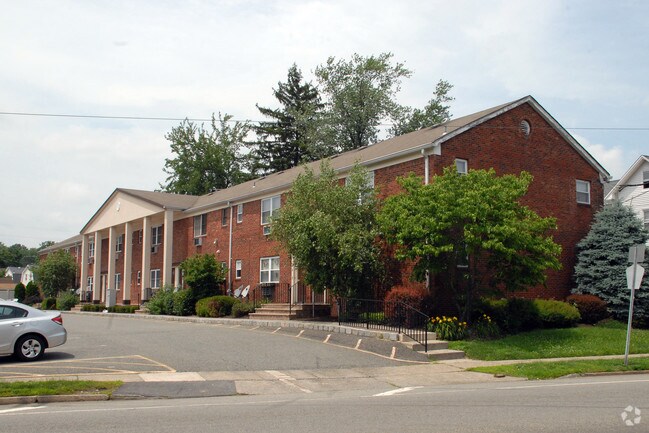 Photo - 501 Rahway Ave Apartments
