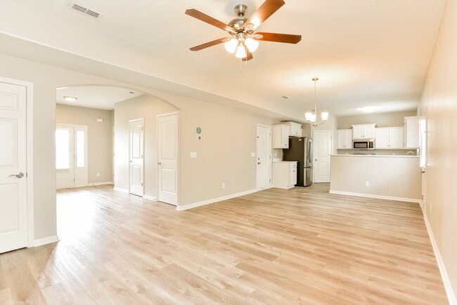 Photo - 1631 Sunray Dr