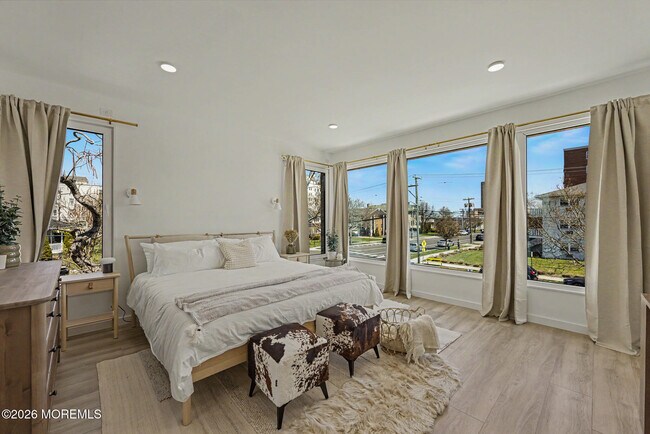 500 8th Ave