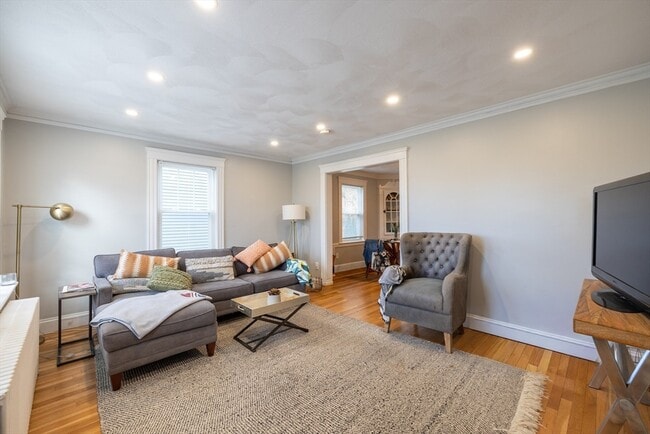 Photo - 22 Potomac St