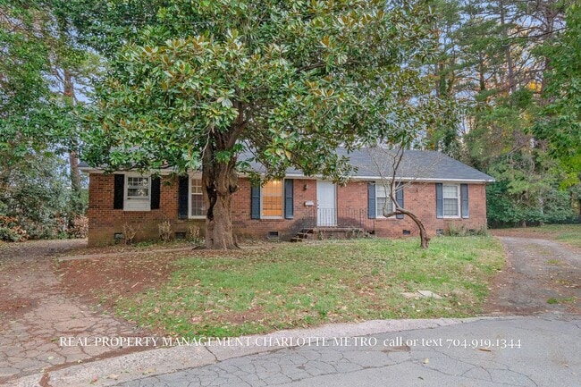 Building Photo - Charming 2 Bedroom Home in Charlotte!