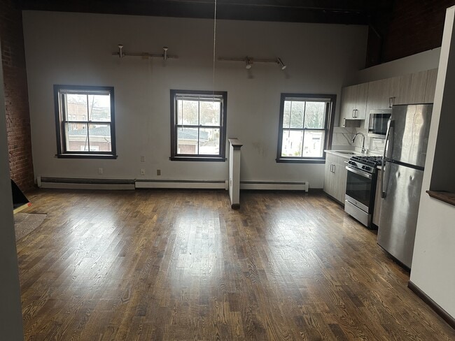 Photo - 46 Warren St Unit 1