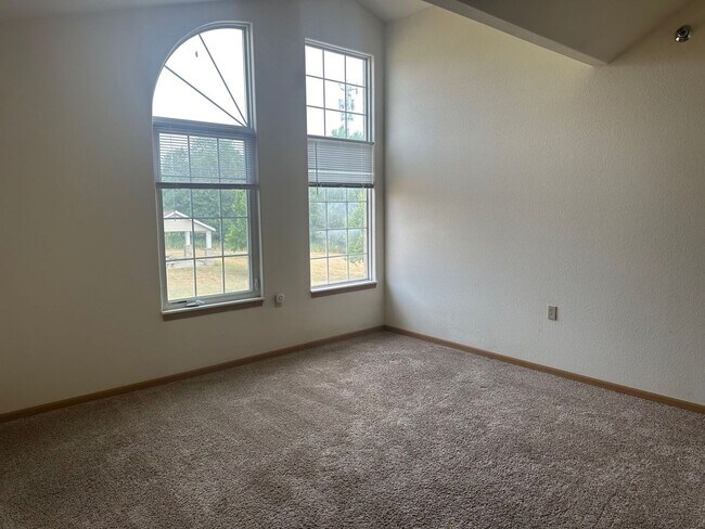 Photo - Madison Apartments