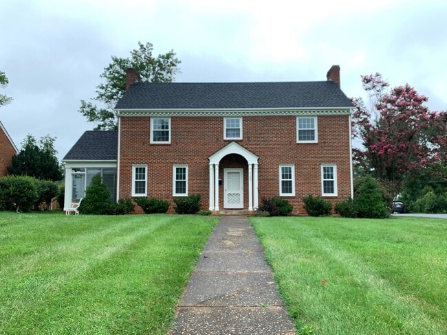 Building Photo - 2 Story Brick House off Boonsboro Road