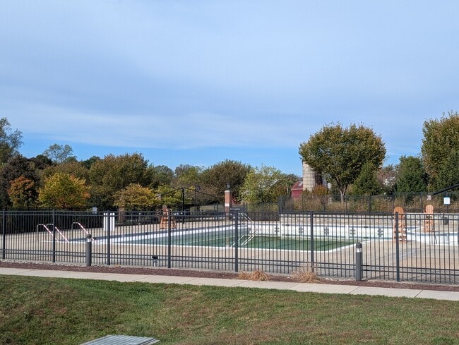 Photo - 135 Dickenson Dr