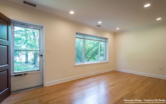 Photo - 180 Thornton Rd Unit 1