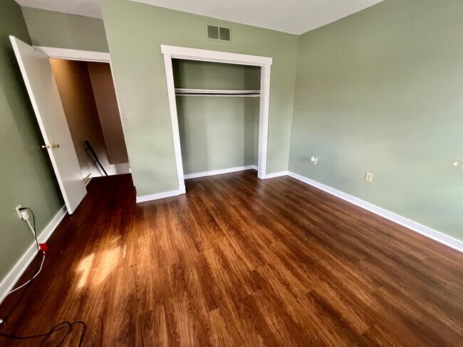 Photo - 18 4th St
