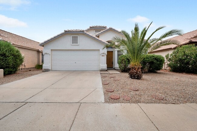 Building Photo - Immaculate 3 bedrooms, 2 bath in Scottsdale Rental