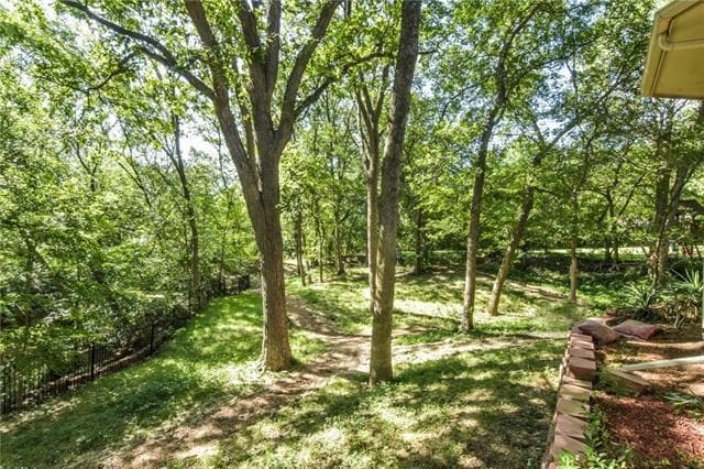 1113 Shady Oaks Cir