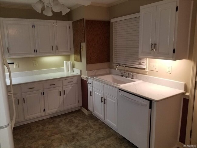 Photo - 5906 Carmel Dr