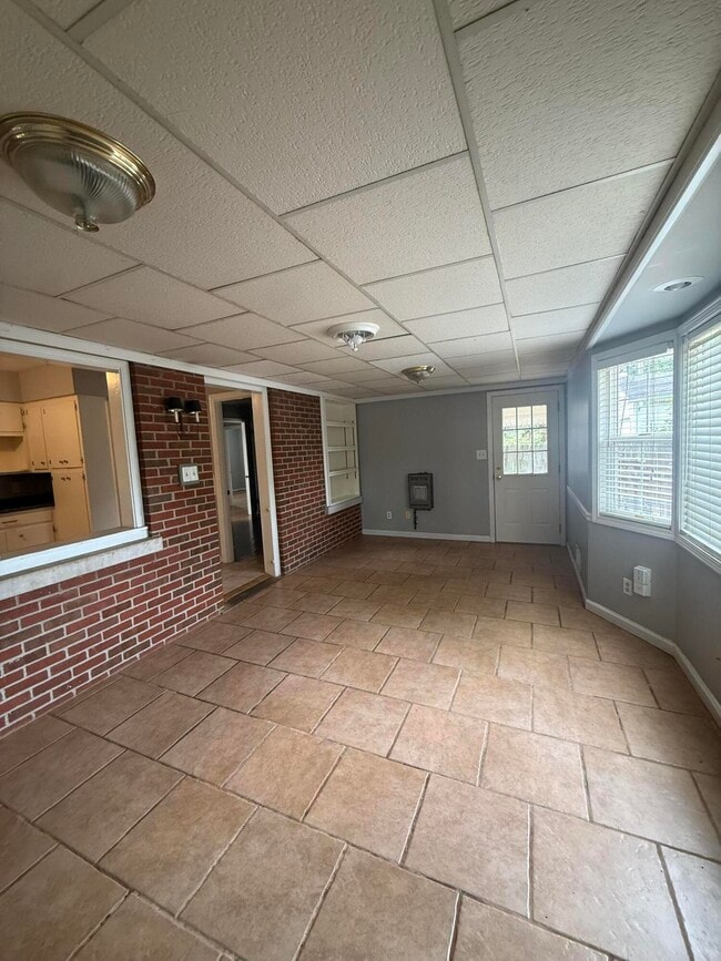 Photo - 2149 Violet Rd