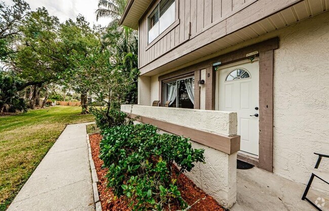 Building Photo - 1855 Bough Ave Unit B Rental