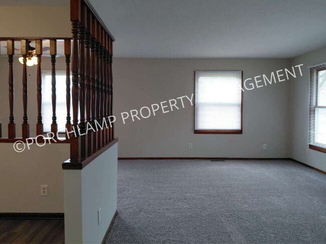 Photo - 3142 Kalamazoo Ave SE