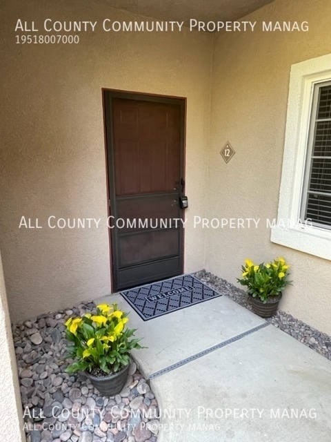 Remodeled 2 Bed, 2 Bath Condo in Murrieta! - Remodeled 2 Bed, 2 Bath Condo in Murrieta! Unit 612