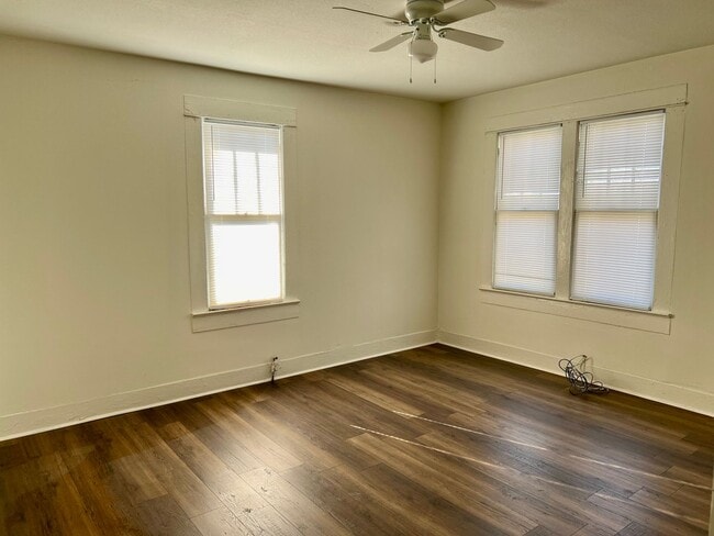 Photo - West End 3 Bedroom, 1 Bath for Rent! House