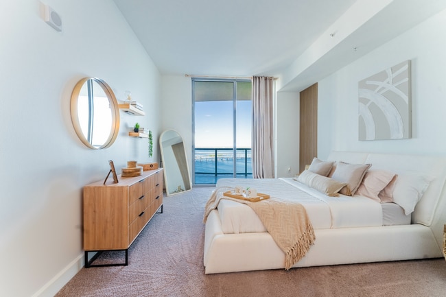 Harbor Grand