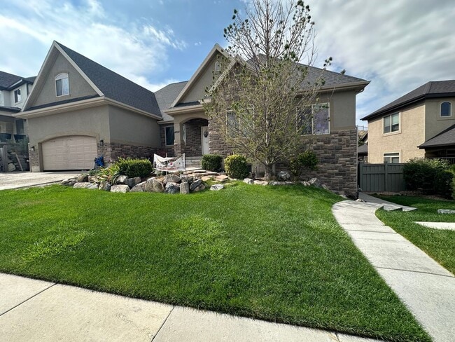 Building Photo - 4000 Mount Airey Dr