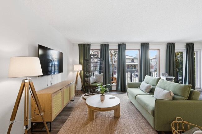 Photo - 9110-9177 77 Ave NW Unit SI FL2-ID1564640P