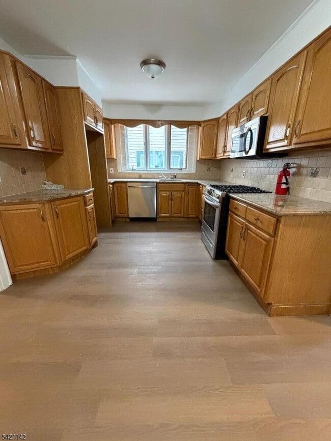 Photo - 12 Patten Pl