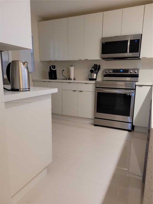 Photo - 8101 SW 24th Ct Condo Unit 108