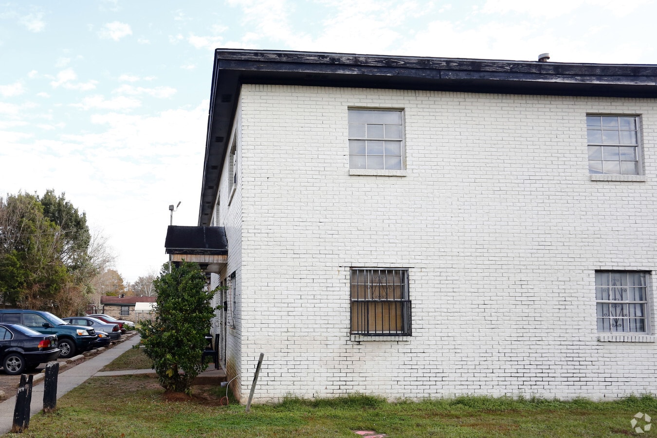 Photo - Azalea Court