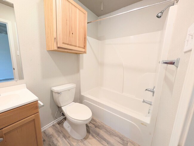 Photo - 3 bed 2 bath