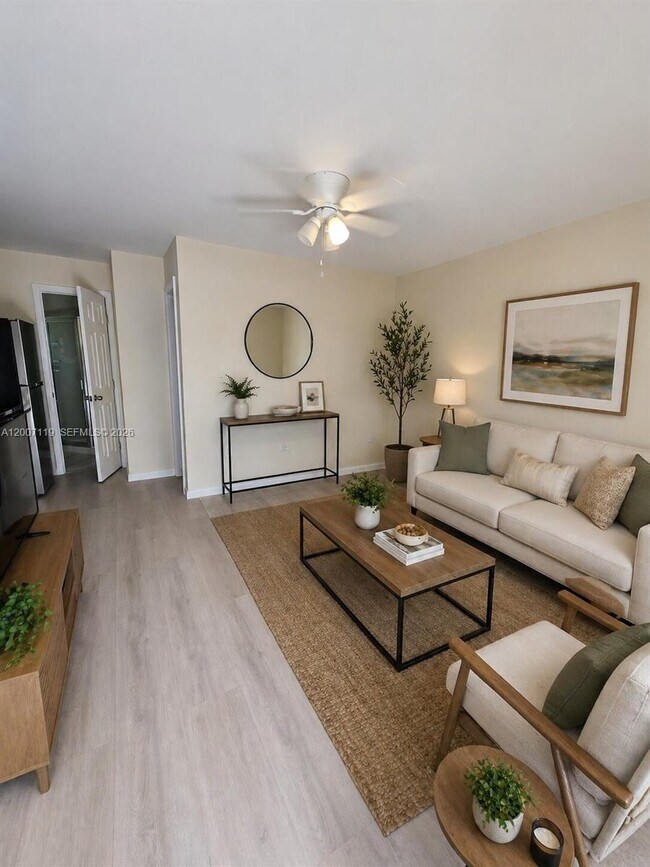 Photo - 5936 Fillmore St Unit 3